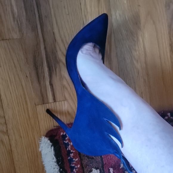 Christian Louboutin Midnight Blue Suede Victorina Flame Pigalle Heels